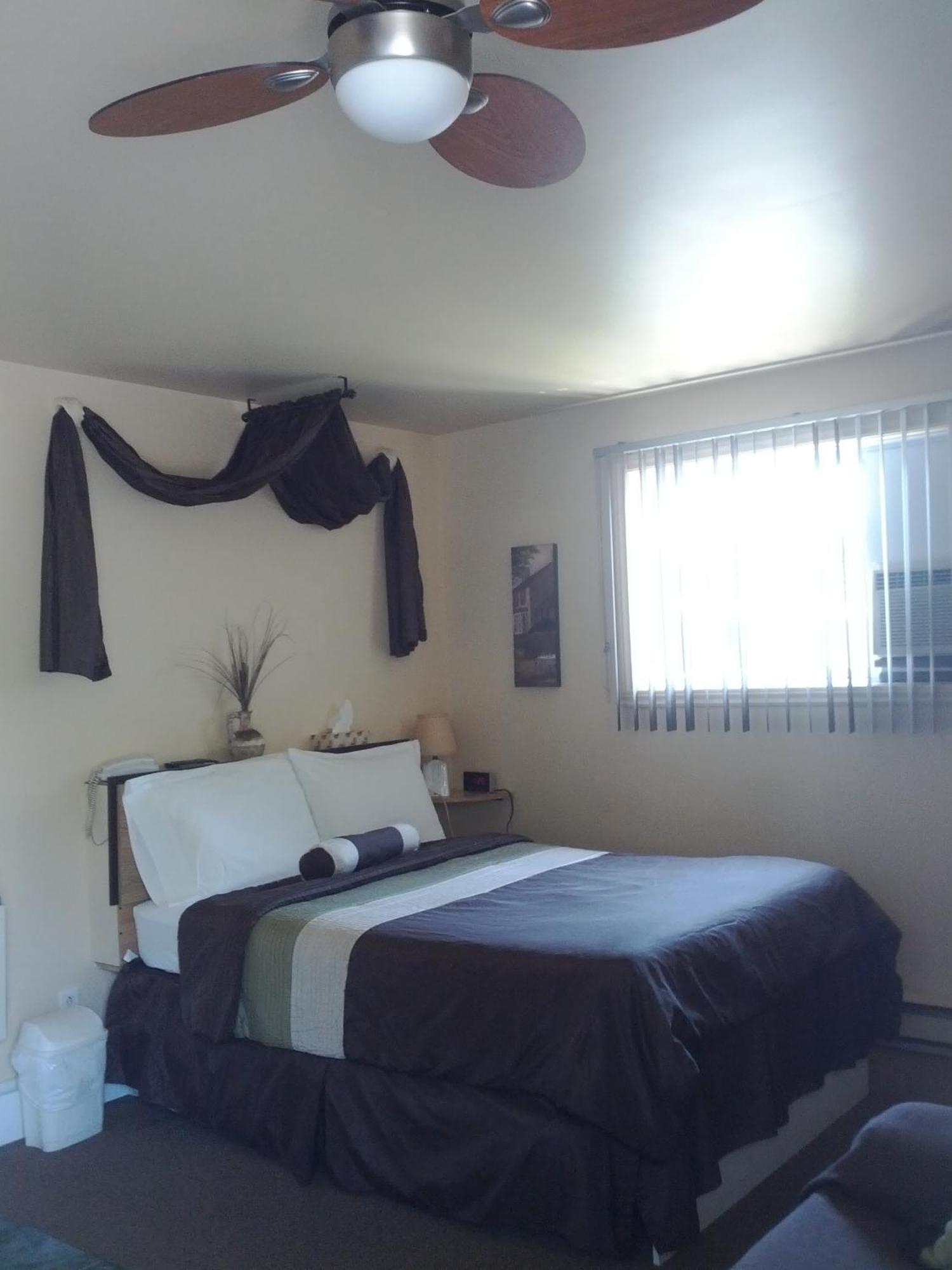 Motel Montgolfiere Jp Saint-Jean-sur-Richelieu Dış mekan fotoğraf