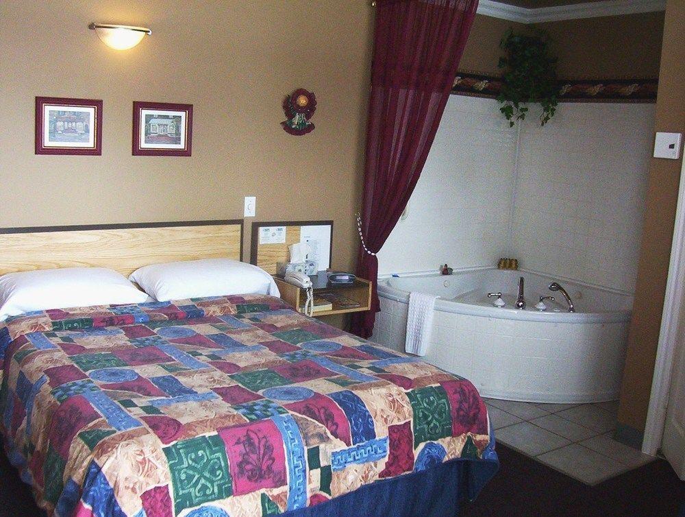Motel Montgolfiere Jp Saint-Jean-sur-Richelieu Dış mekan fotoğraf