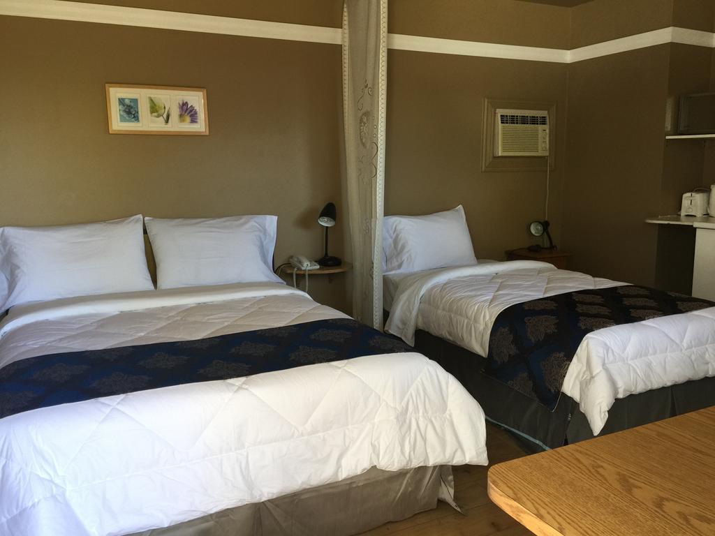 Motel Montgolfiere Jp Saint-Jean-sur-Richelieu Dış mekan fotoğraf