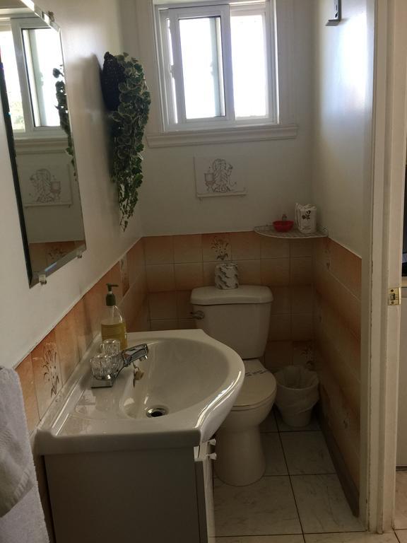 Motel Montgolfiere Jp Saint-Jean-sur-Richelieu Dış mekan fotoğraf